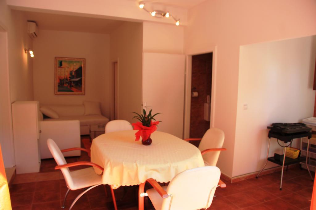 Apartments Iva Orebić Oda fotoğraf